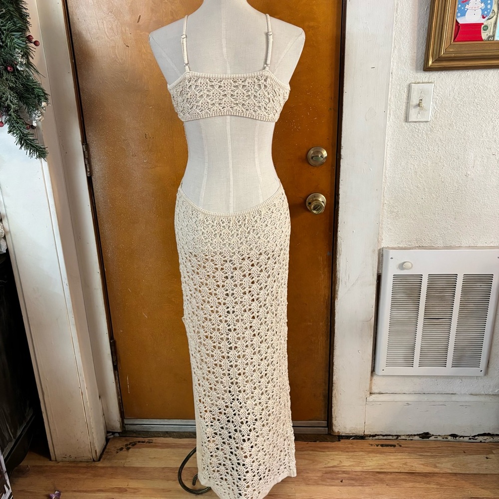 Swimsuit cover up dress.  6/8. - Picture 6 of 7
